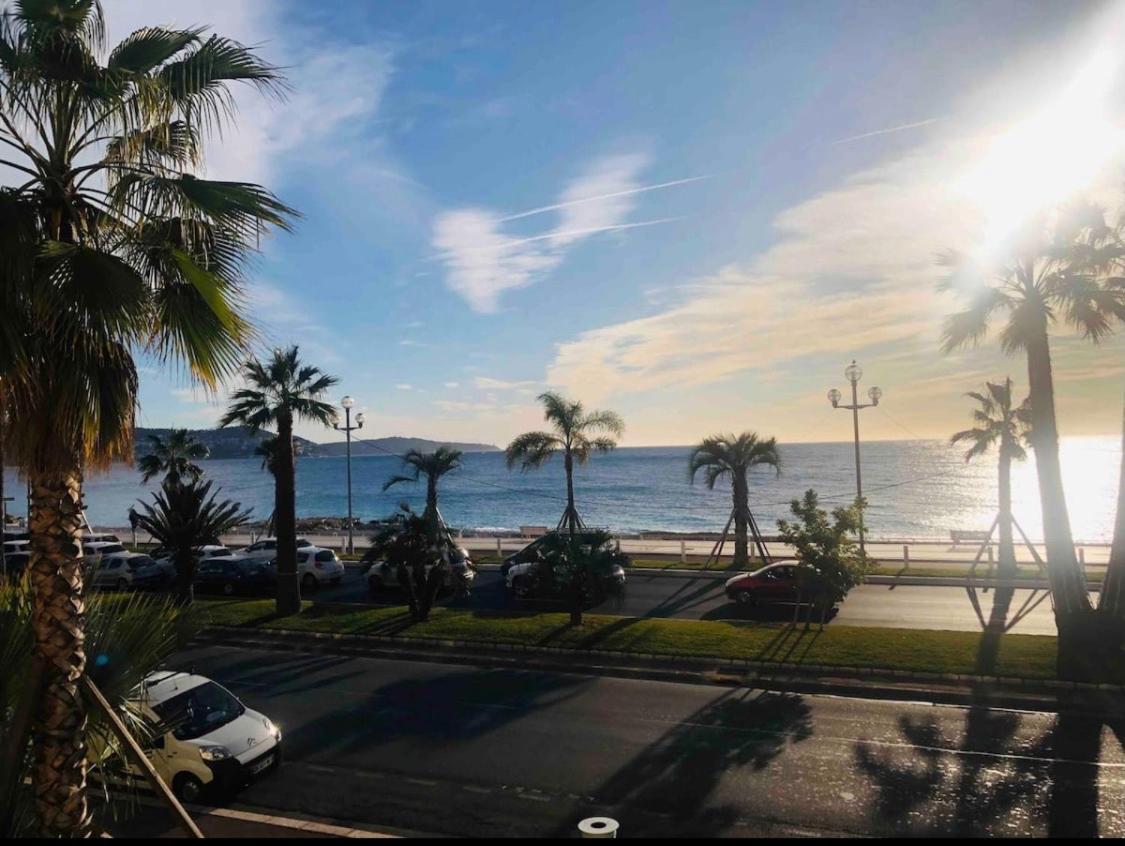 Bord De Mer A Nice Sur La Promenade Des Anglais Exterior foto